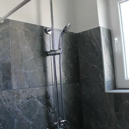 Apartment Apartman Iva