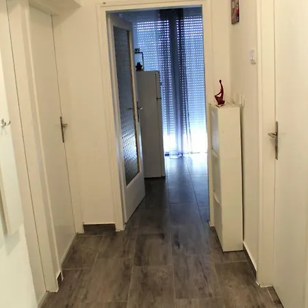 Апартаменты Apartman Iva Цриквеница