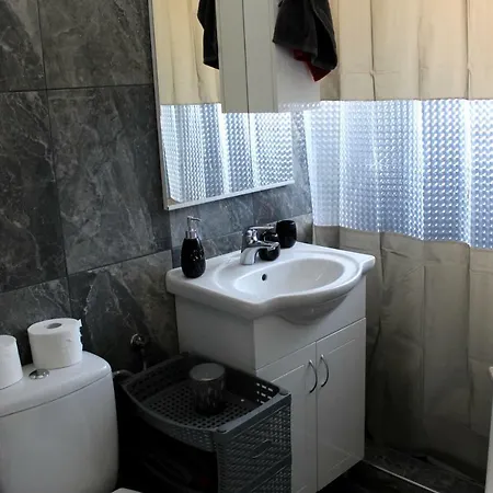 Apartman Iva *